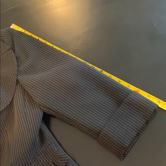 Tahari Jacket/Blazer & Skirt Suit Black EUC 8P - Picture 13 of 15